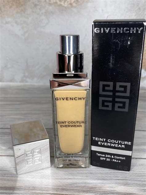 тональный крем givenchy